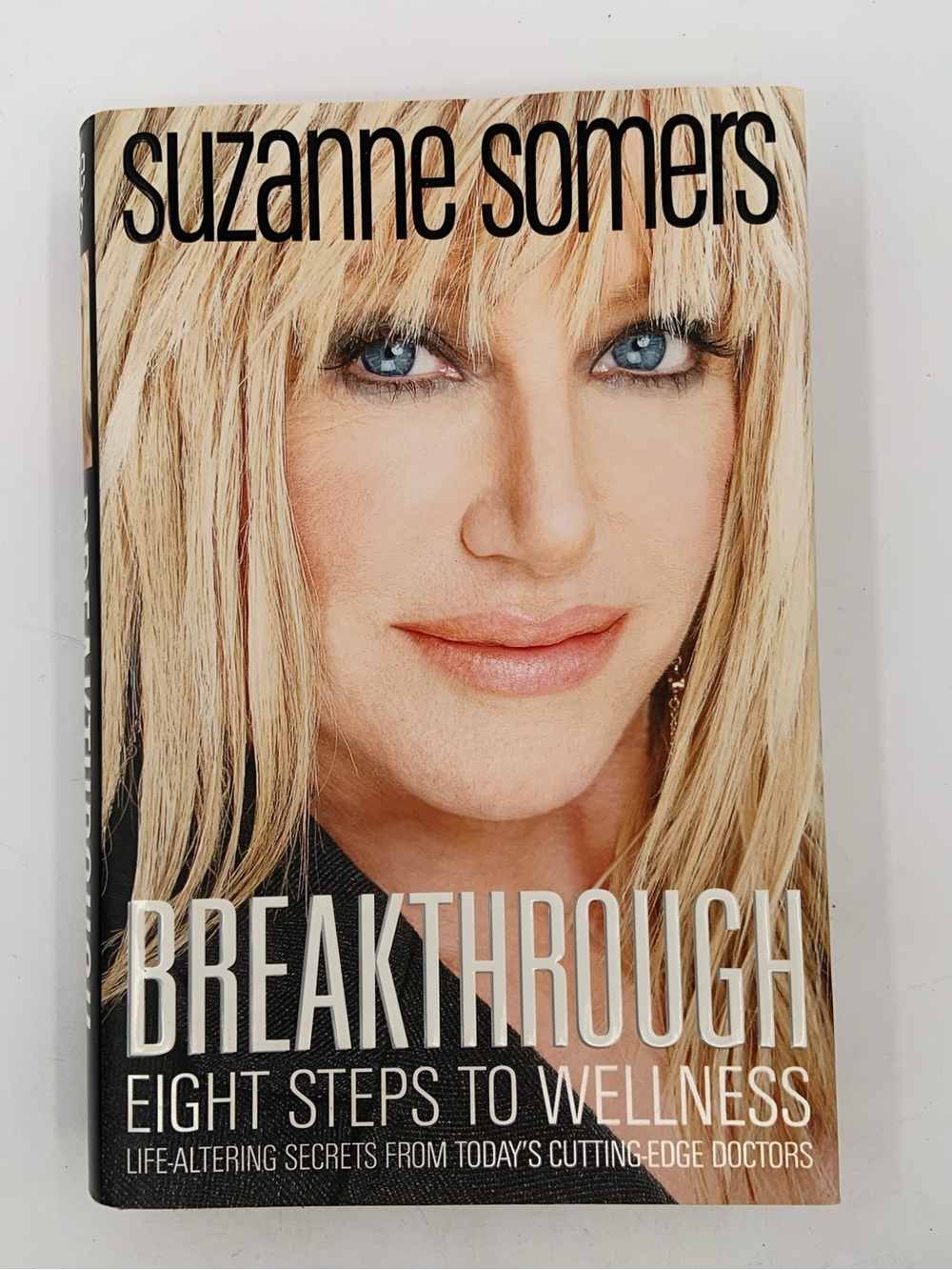 🌹New Listing🌹NWT Breakthrough: Eight Steps To Wellness - by Suzanne Somers